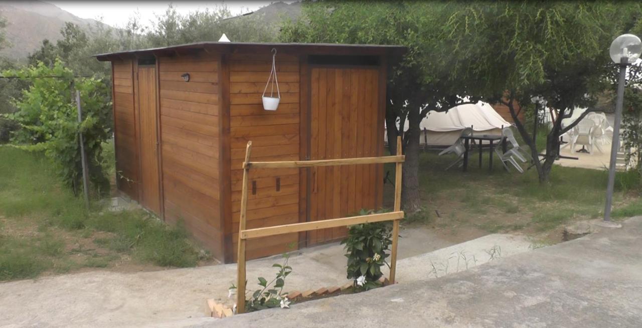 Gole Alcantara Mini Glamping Lanternavacanze Motta Camastra Buitenkant foto