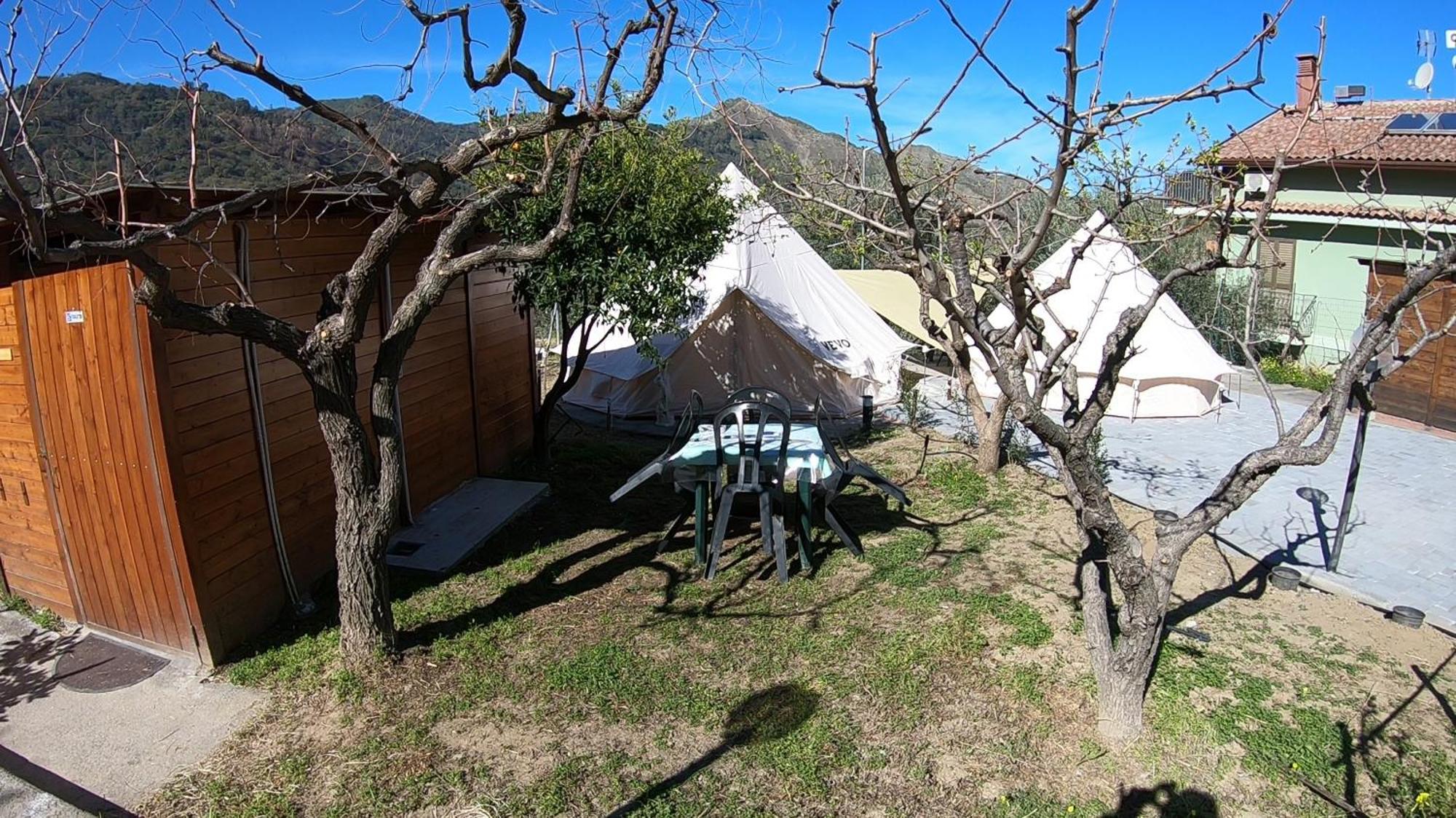 Gole Alcantara Mini Glamping Lanternavacanze Motta Camastra Buitenkant foto