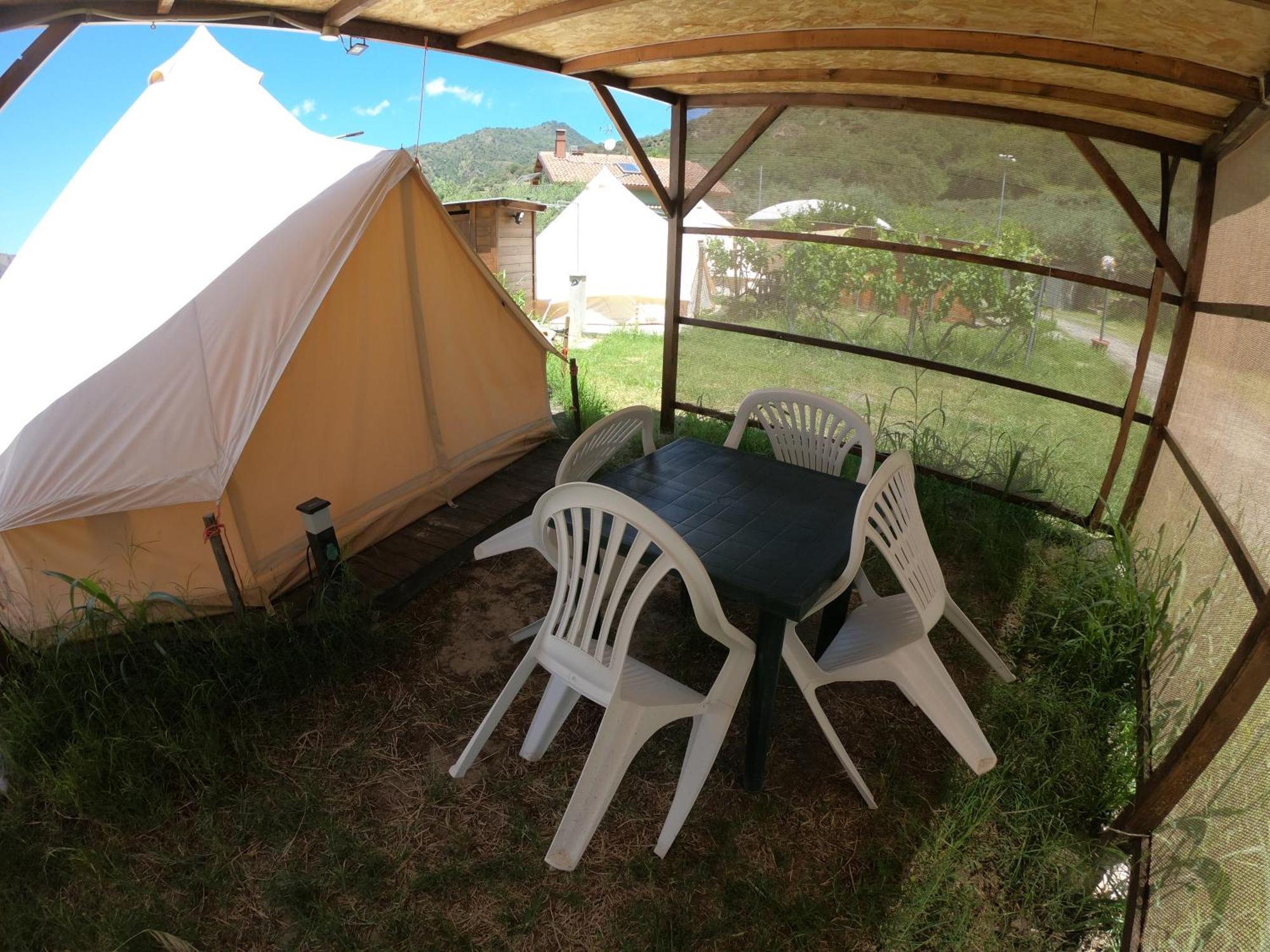Gole Alcantara Mini Glamping Lanternavacanze Motta Camastra Buitenkant foto